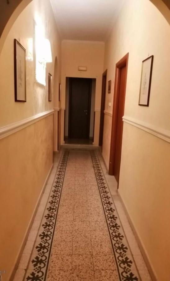 Cavour Suites Рим Экстерьер фото