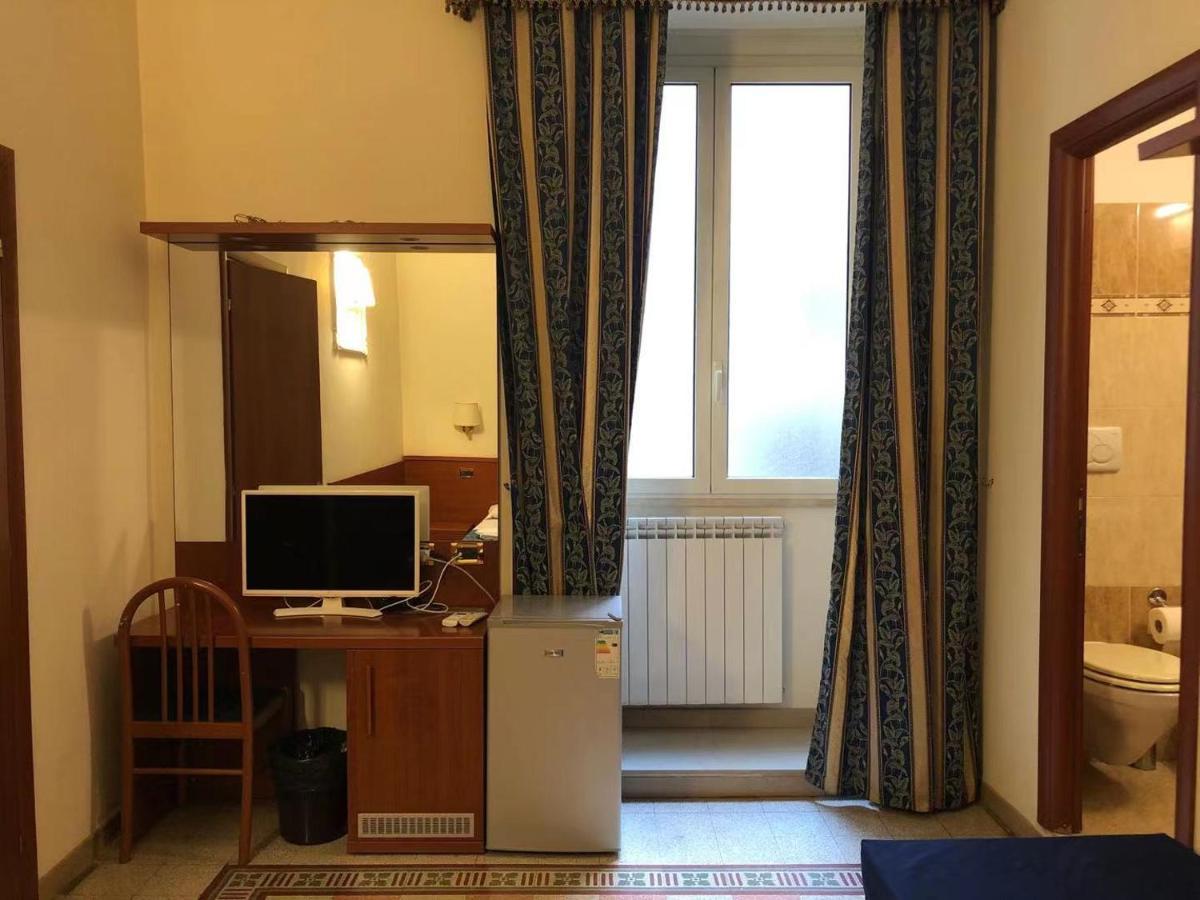 Cavour Suites Рим Экстерьер фото